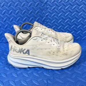 Hoka One One Clifton 9 Womens Running Shoes White Athletic Sneakers Size 9B